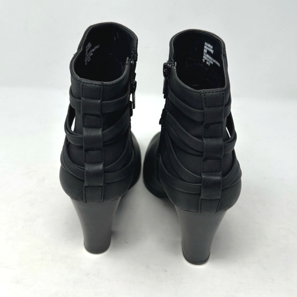 NEW WHITE MOUNTAIN | Spade Ankle Booties 10W - Picture 4 of 6